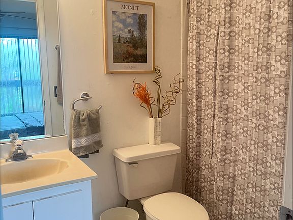 5th image of 9932 NW 41st St #9932