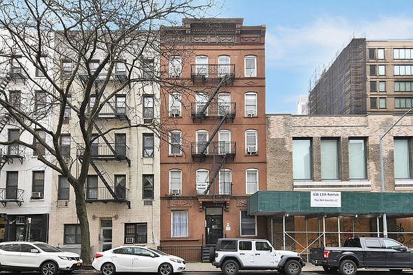 1st image of 540 W 47th St APT 13
