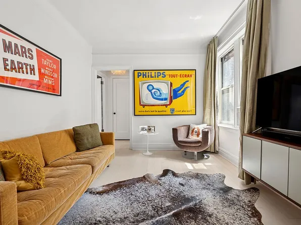 233 W 21st St APT 5E, New York, NY 10011