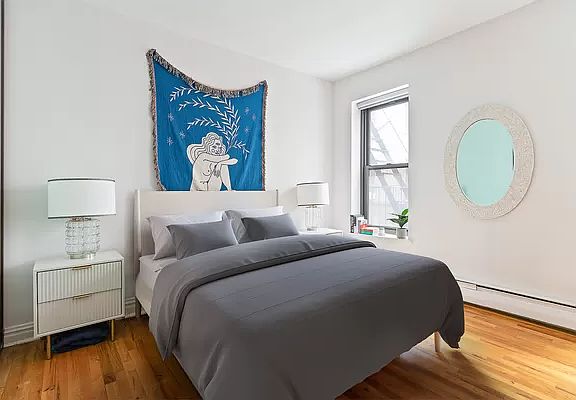 2nd image of 314 W 94th St APT 3A