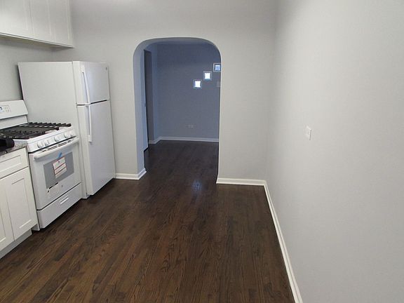 4th image of 3353 N Pioneer Ave