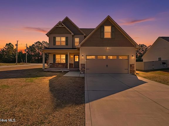 4th image of 232 Holly Grove Court E