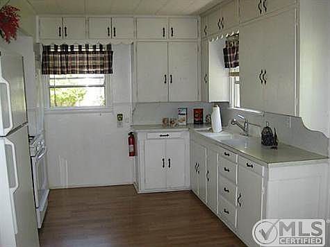 5th image of 306 N Morris St