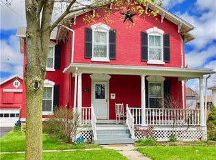 43 State St, Middleport, NY 14105