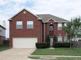 9017 Saratoga Rd, Fort Worth, TX 76244
