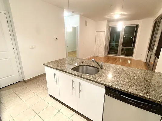 Rented by Realty Nerd | media 3