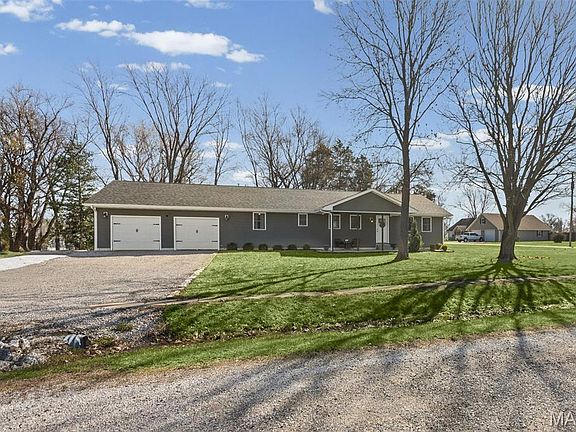 4th image of 203 S Walnut St