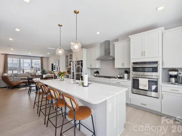912 Mary Max Dr, Davidson, NC 28036
