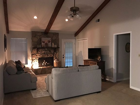 4th image of 106 Millbrook Ln