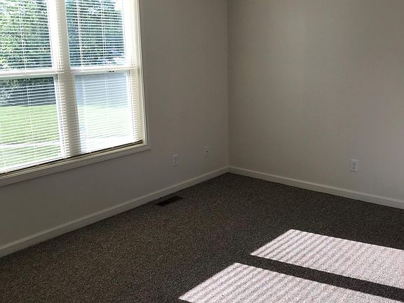2nd image of 9009 W Jackson St #2