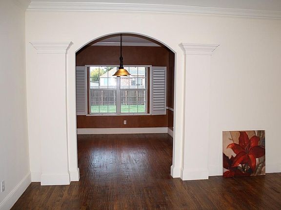 4th image of 1410 Tudor Dr