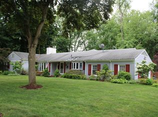 1551 Lakeside Rd, Birmingham, MI 48009