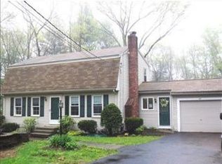 49 Park St, Norfolk, MA 02056