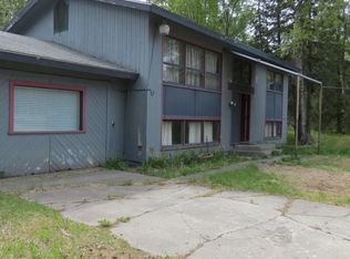 49573 Miller Loop Rd, Kenai, AK 99611