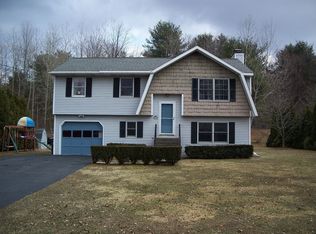 320 Schodack Dr, Castleton, NY 12033