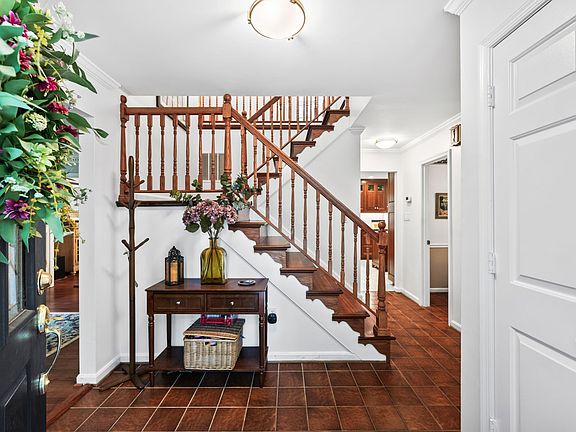 3rd image of 7362 Clifton Rd