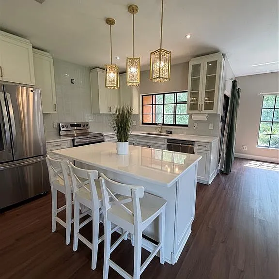 1050 Blackwater Dr — Photo 9