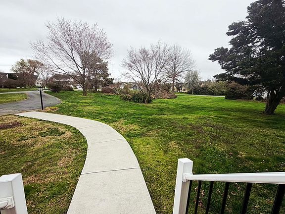 2nd image of 10156 Pineview Rd