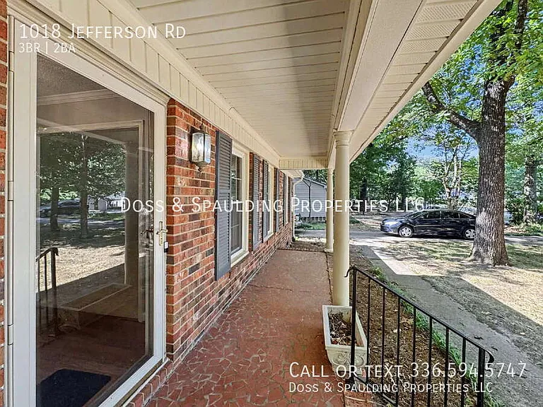 1018 Jefferson Rd — Photo 3