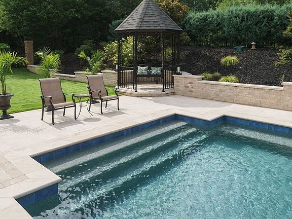 5th image of 208 Chancellors Park Ct