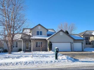 2714 Colleen St NE, Rochester, MN 55906