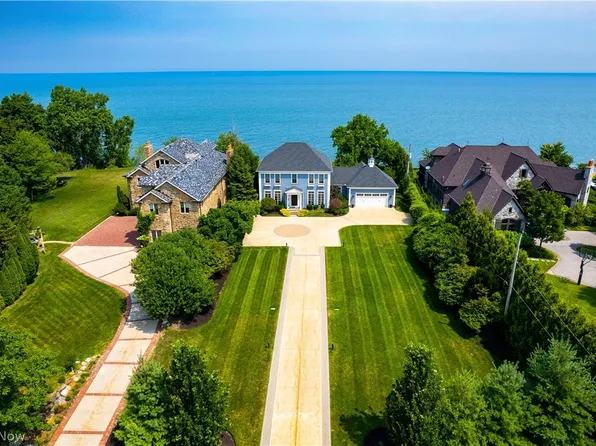 22286 Lake Rd, Rocky River, OH 44116