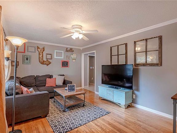 2nd image of 11418 W 70th Ter