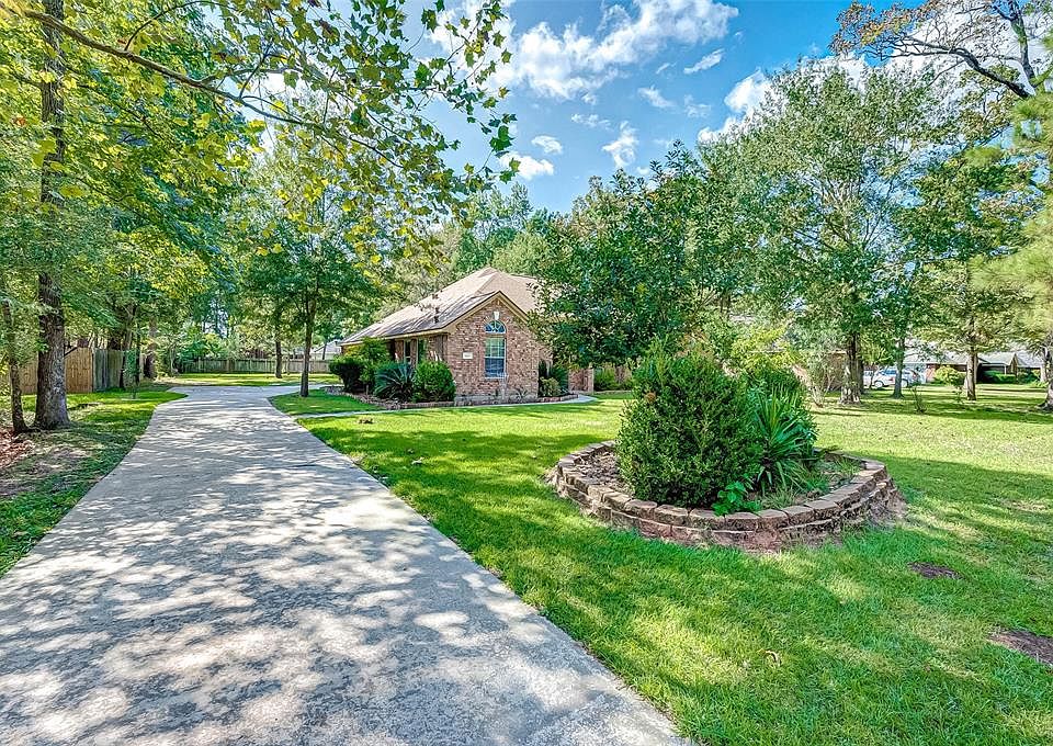 1st image of 407 Fairbanks Dr