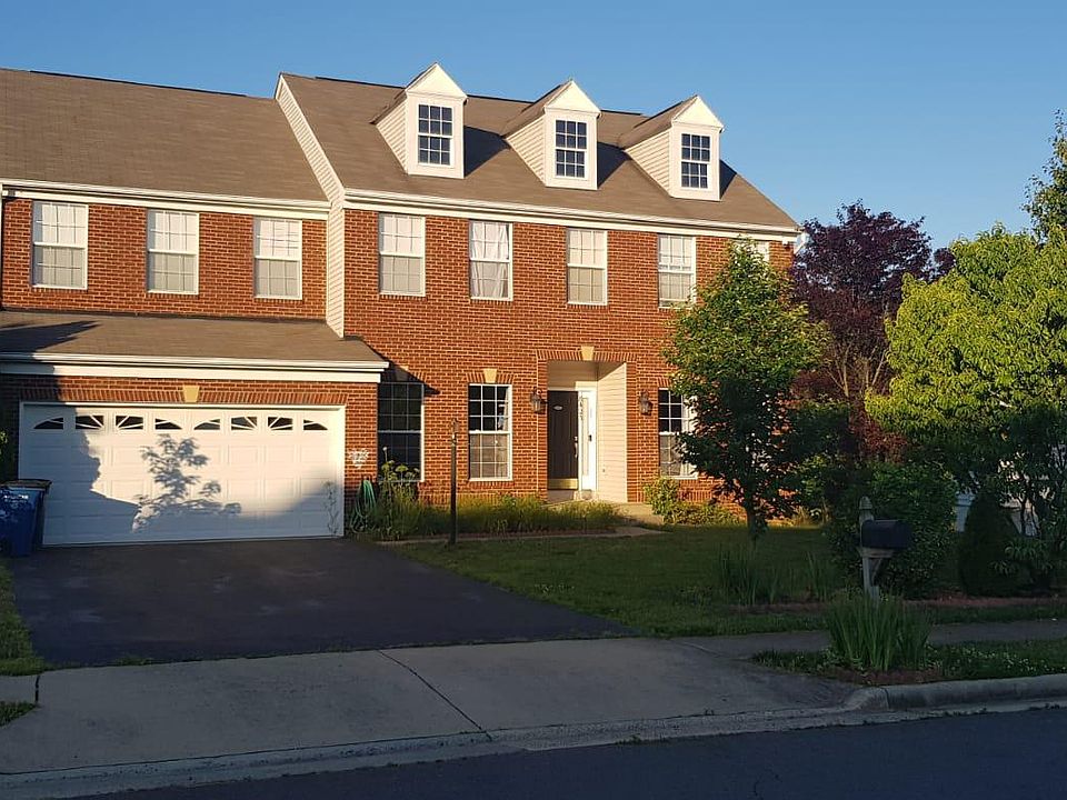 1st image of 8423 Lanier Overlook Ct