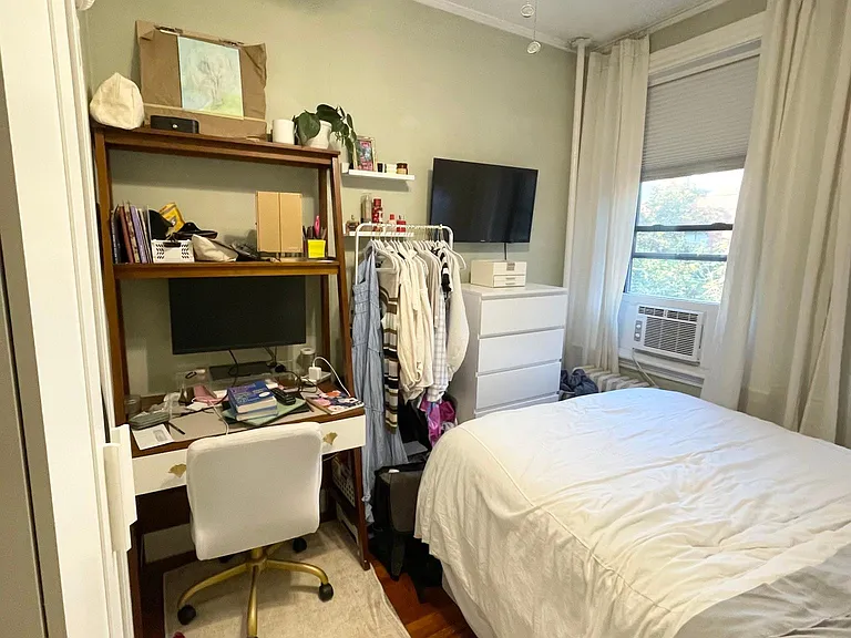 31 Irving St #6 — Photo 12