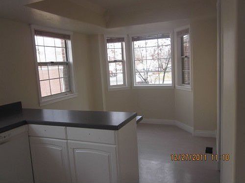 3rd image of 5102 Central Park Dr
