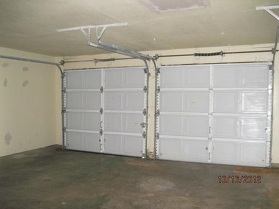 4th image of 1916 Cheryl Ln