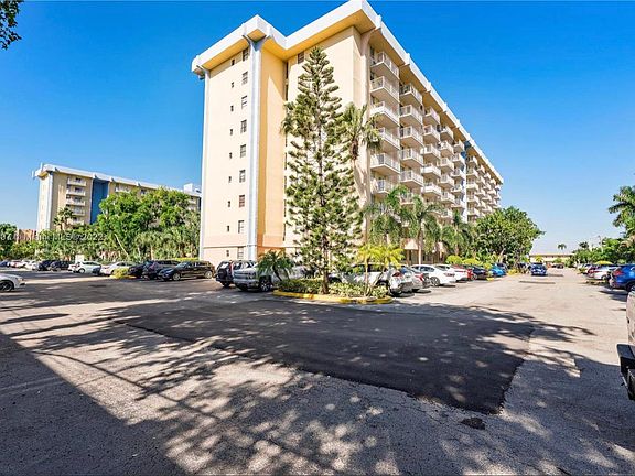 3rd image of 801 NW 47th Ave APT 108W