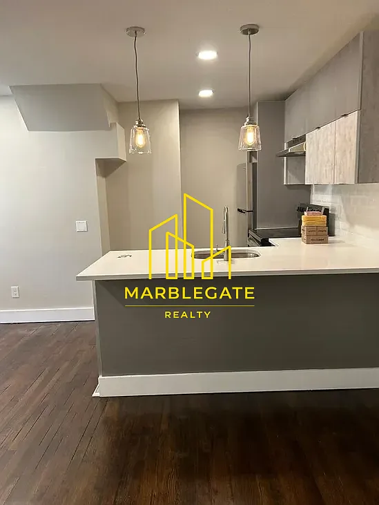 2 bed, 850 sqft, $1,895 — Photo 2