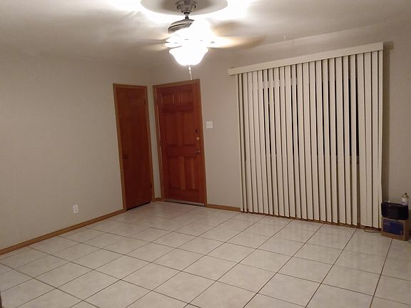 2nd image of 10260 Crenshaw Dr S