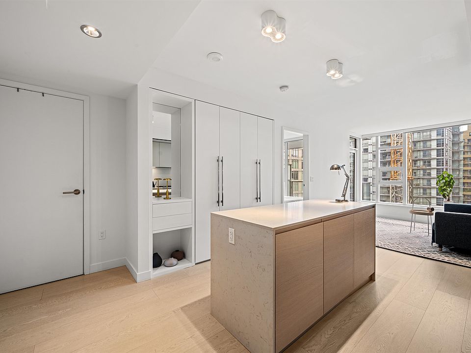 1st image of 1289 Hornby St #1009