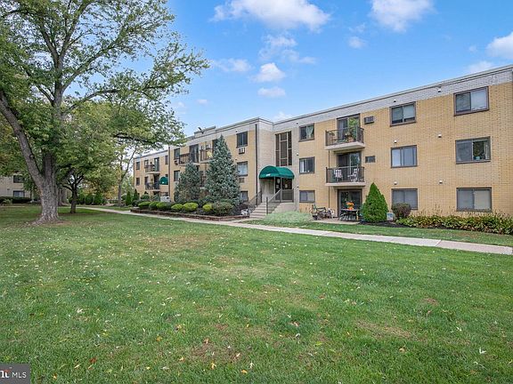 2nd image of 1575 W Street Rd APT 626