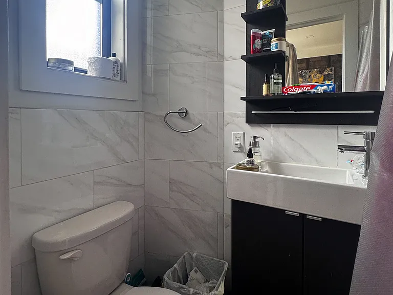 132 Dupont St #2L — Photo 13
