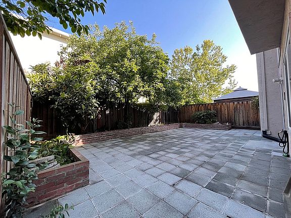 2nd image of 1641 Briarpoint Dr