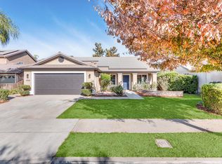 1026 W Elkhorn Ct, Visalia, CA 93277