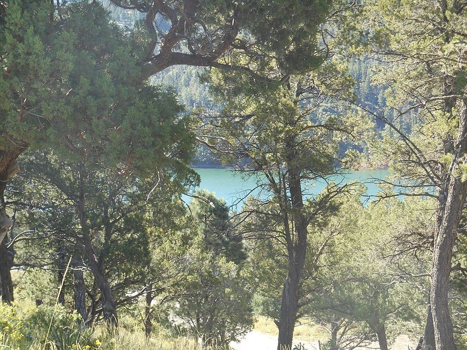2nd image of 215 Mountain High Cir