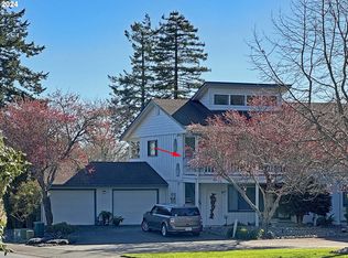 801 Brookhaven Dr #1B, Brookings, OR 97415