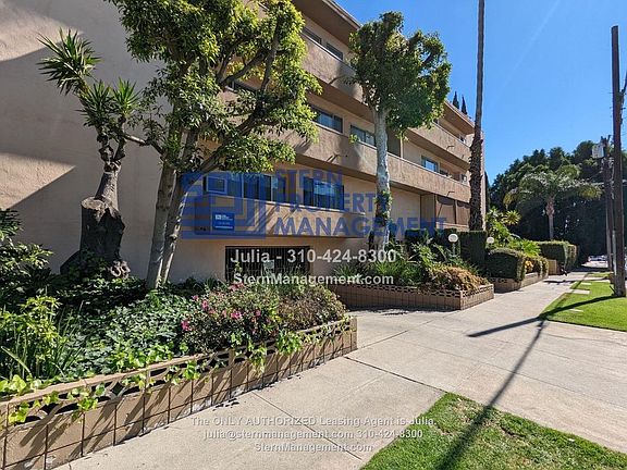 5th image of 1330 N Gardner St APT 207