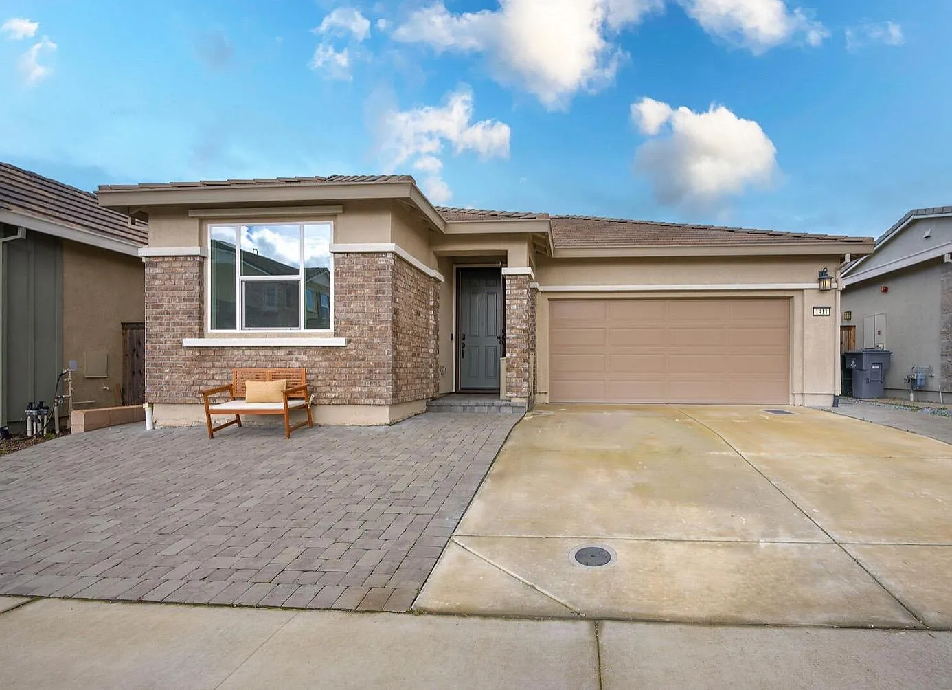 1411 Cheetah St photo 1
