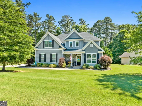 130 Edgewater Trl, Fayetteville, GA 30215