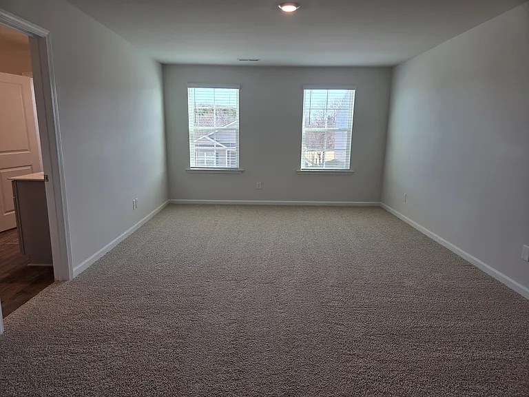 170 Chessie Rd — Photo 7