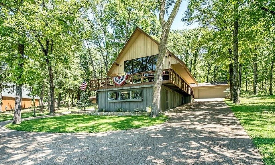 1st image of 10949 Lakeside Dr