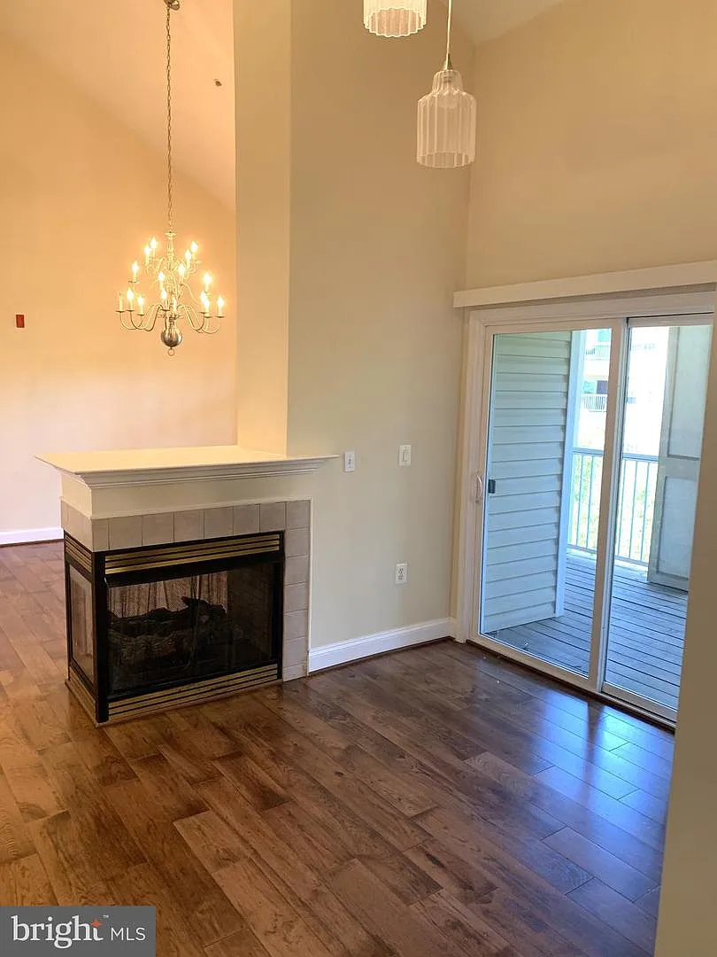 3 bed, $3,000 — Photo 4