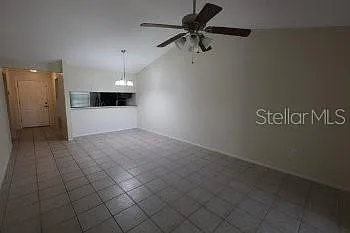 1155 Thayer St — Photo 5