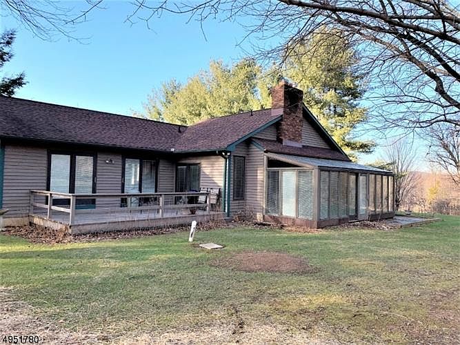 2nd image of 22 John Dr